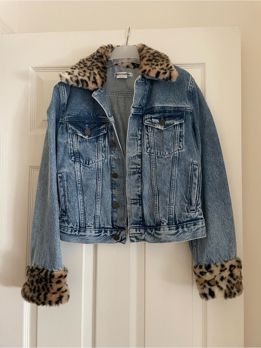 Reformation Leopard Faux Fur Trim Denim Jacket Women’s Size S Blue Jean
